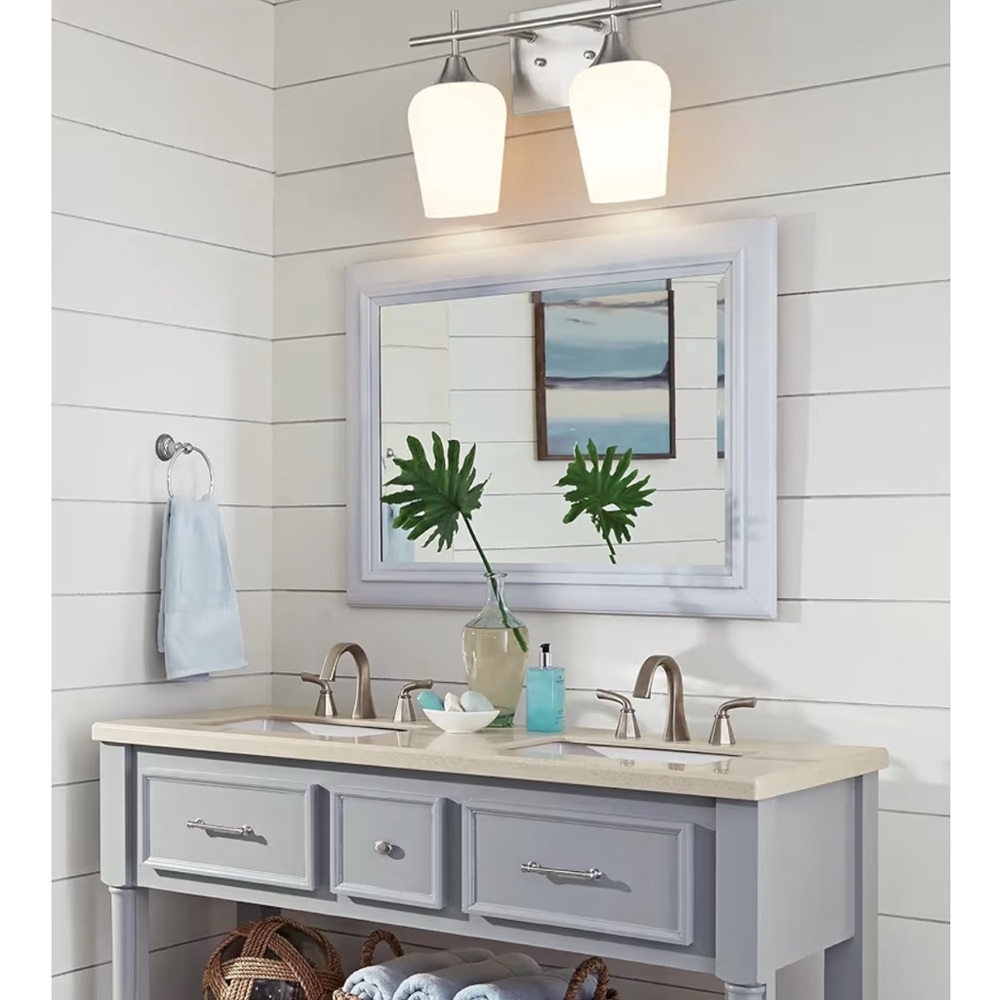 Modern White and Silver Bathroom Vanity Light. Home decor. - Picture 8 of 11